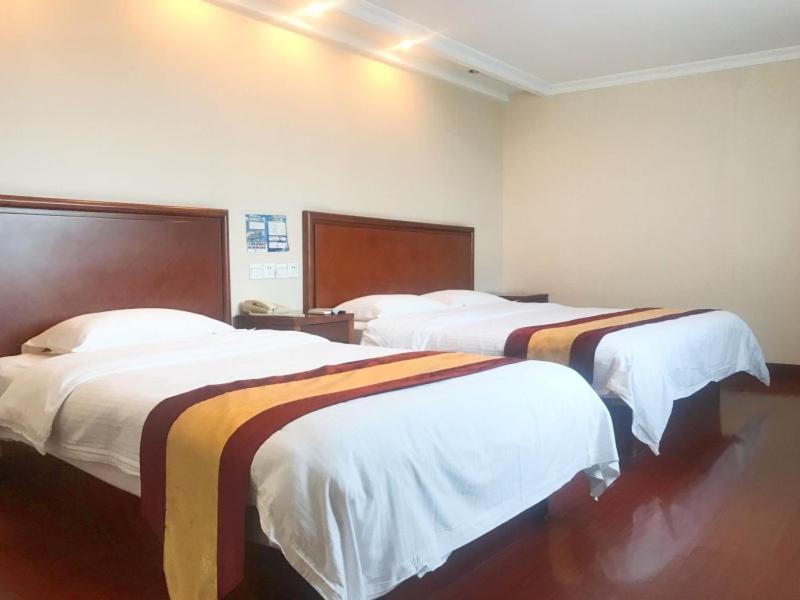 Greentree Inn Shanghai Changyang Road Jiangpu Park Metro Station Business Hotel Екстериор снимка