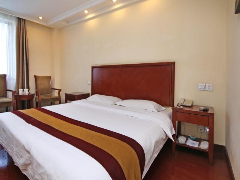 Greentree Inn Shanghai Changyang Road Jiangpu Park Metro Station Business Hotel Екстериор снимка