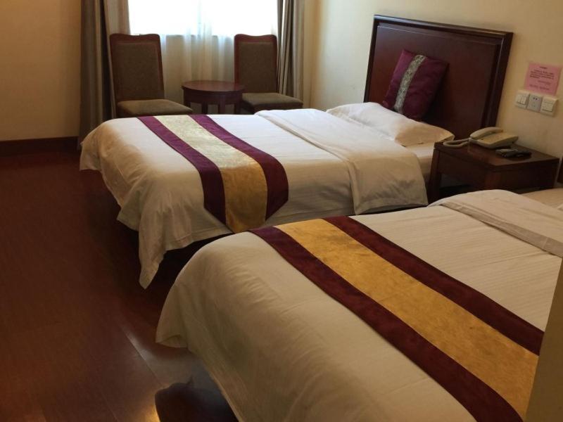 Greentree Inn Shanghai Changyang Road Jiangpu Park Metro Station Business Hotel Екстериор снимка