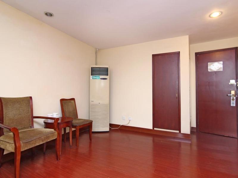 Greentree Inn Shanghai Changyang Road Jiangpu Park Metro Station Business Hotel Екстериор снимка