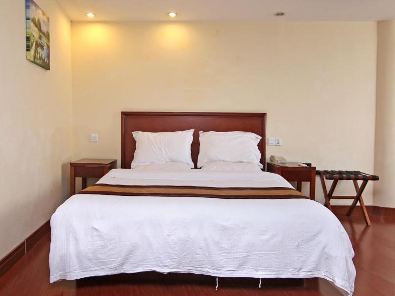 Greentree Inn Shanghai Changyang Road Jiangpu Park Metro Station Business Hotel Екстериор снимка