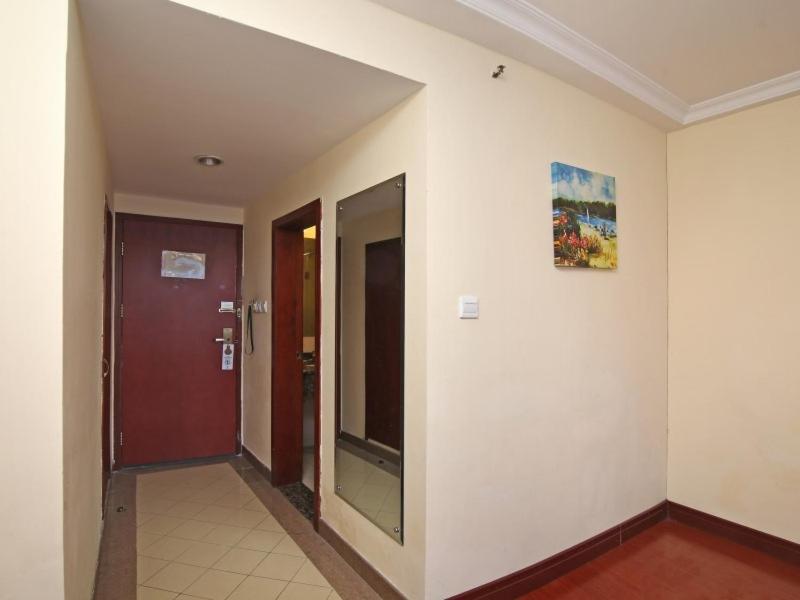 Greentree Inn Shanghai Changyang Road Jiangpu Park Metro Station Business Hotel Екстериор снимка