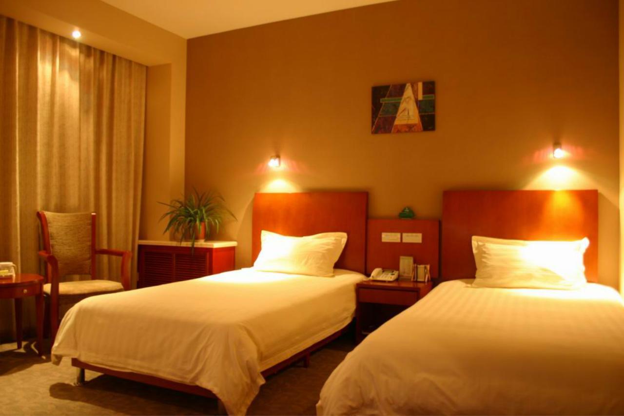 Greentree Inn Shanghai Changyang Road Jiangpu Park Metro Station Business Hotel Екстериор снимка