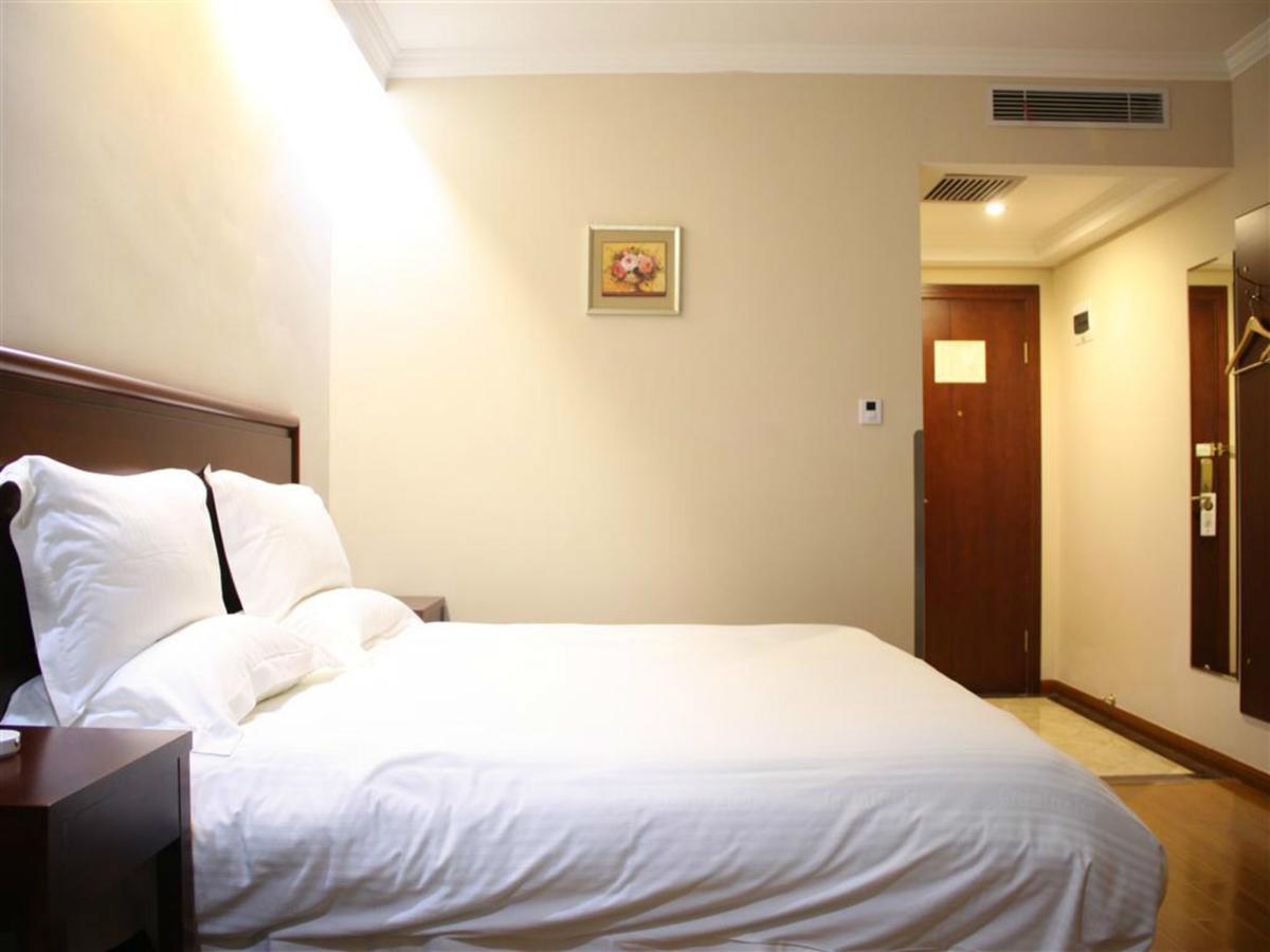 Greentree Inn Shanghai Changyang Road Jiangpu Park Metro Station Business Hotel Екстериор снимка